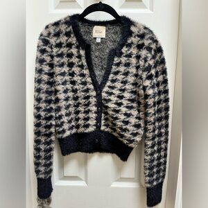 Elie Tahari Fluffy Black +Taupe Houndstooth Sweater NEW Size S/P